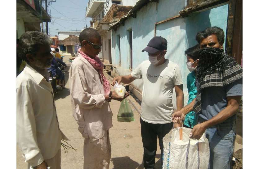 कोरोना के कहर से जूझते हुए सबका एक ही मकसद, कोई भूखा न रहे कोरोना के कहर से जूझते हुए सबका एक ही मकसद, कोई भूखा न रहे
