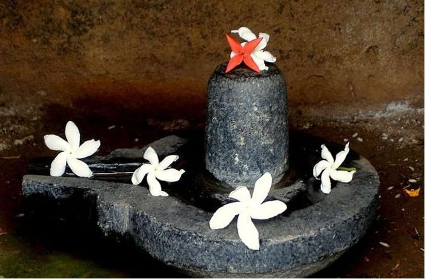 रवि प्रदोष में व्रत रखकर सूर्यास्त के समय जरूर करें ऐसी शिव पूजा