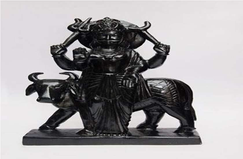 शनिवार शाम इस काम को करते ही प्रसन्न हो जाते हैं शनिदेव, करते हैं हर इच्छा पूरी