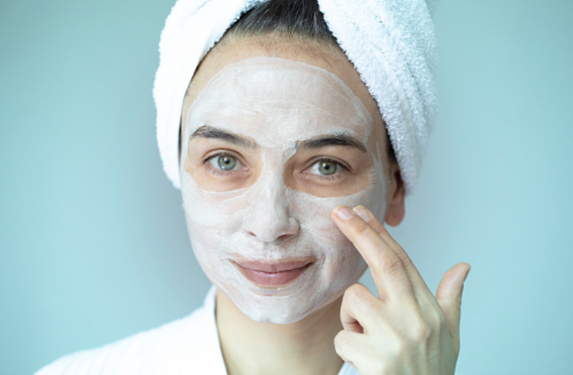Apply These 4 facial mask To get Fair skin during Covid-19 lockdown Beauty Tips: लॉकडाउन के दौरान रंगत निखारने के लिए आजमाएं ये 4 फेशियल मास्क