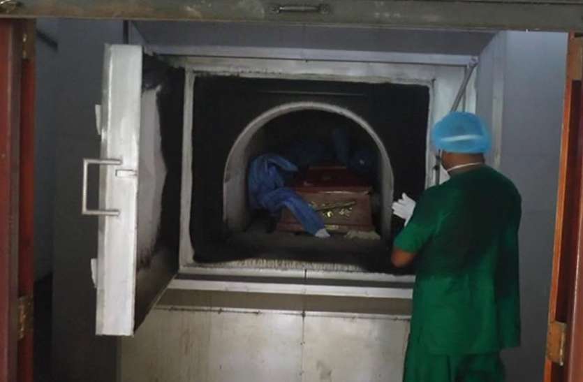 srilanka coronavirus patient कोरोना संकट: श्रीलंका में मुस्लिम मरीजों के शव जलाने पर बवाल, WHO से लगाई गुहार