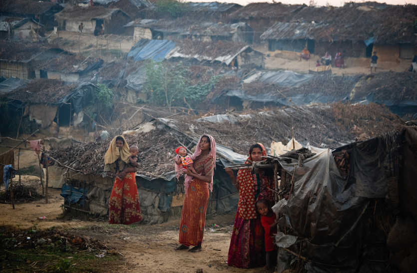 v3.png अब रोहिंग्या शरणार्थियों में कोरोना वायरस का खतरा, छोटी-छोटी झोपड़ियों में रह रहे हजारों लोग