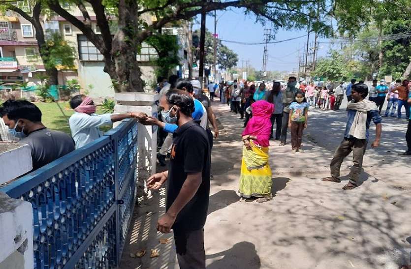 lagar in morar दो हजार लोगों को खाना खिलाया, राशन भी बांटा