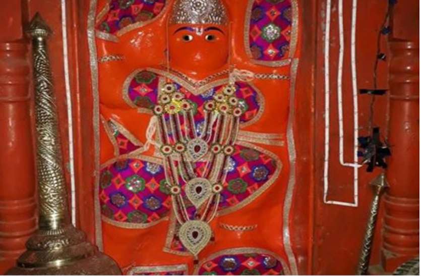 सारे संकट दूर करेंगे संकटमोचन बजरंग बली, हनुमान जयंती पर पढ़ लें यह स्तुति सारे संकट दूर करेंगे संकटमोचन बजरंग बली, हनुमान जयंती पर पढ़ लें यह स्तुति