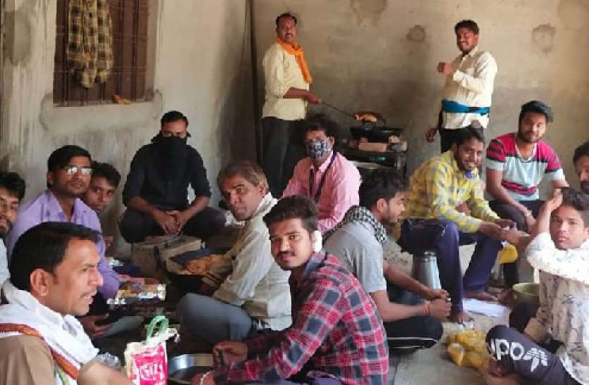 जरूरतमंदों की सेवा बनी दिनचर्या जरूरतमंदों की सेवा बनी दिनचर्या