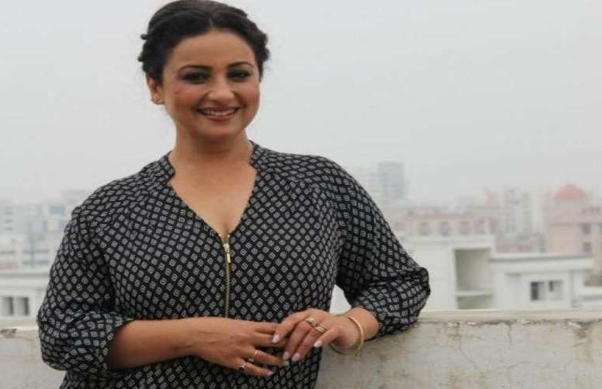  Divya Dutta