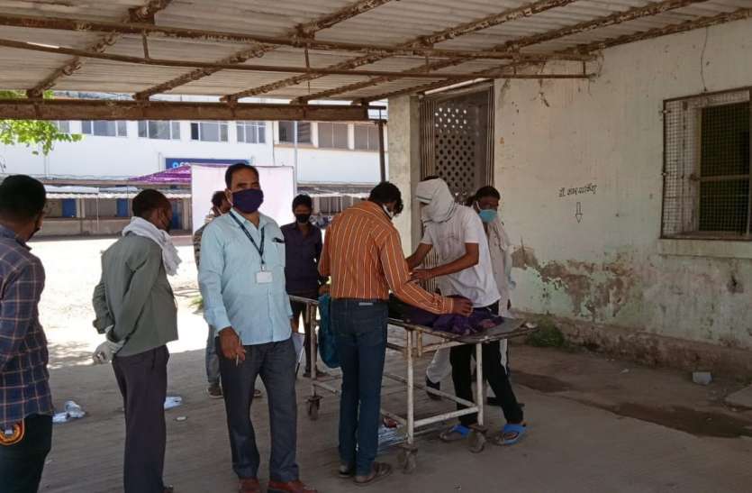 kishor.jpg नर्मदा में नहाते समय किशोर तो हिरन नदी में युवक की डूबकर मौत