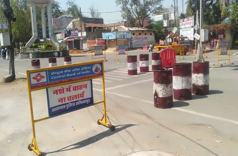 लॉकडाउन में पुलिस की सख्ती: 2 दिन में बेवजह घूम रहे 275 वाहन चालक पकड़े गए, छुड़वाने नेताओं के आ रहे फोन लॉकडाउन में पुलिस की सख्ती: 2 दिन में बेवजह घूम रहे 275 वाहन चालक पकड़े गए, छुड़वाने नेताओं के आ रहे फोन