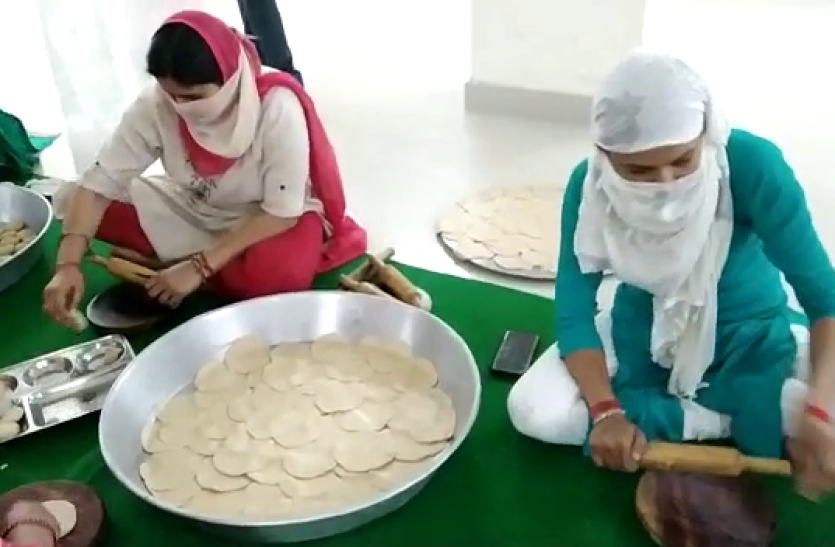 food लॉकडाउन में पूड़ी सब्जी खाकर हुए बोर, होने लगी दाल चावल और रोटी की डिमांड