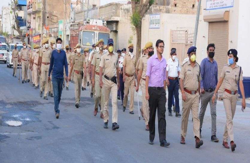 kishangarh_रूट मार्च निकाल दिया घरों में रहने का दिया कड़ा संदेश kishangarh_रूट मार्च निकाल दिया घरों में रहने का दिया कड़ा संदेश