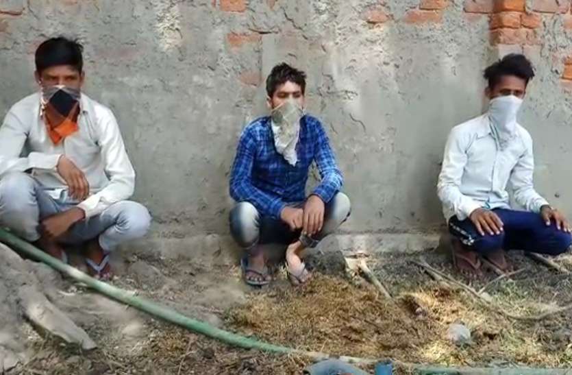 ghaziabad2.jpg सीएम योगी की अपील पर खुद पुलिस के पास पहुंचे तीन युवक, बोले- हम भी जमाती, हमारा कोरोना टेस्ट करवाओ