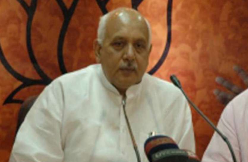 किसानों को मुख्यमंत्री योगी का तोहफा, जुताई-बुवाई मुफ्त कराएगी सरकार किसानों को मुख्यमंत्री योगी का तोहफा, जुताई-बुवाई मुफ्त कराएगी सरकार