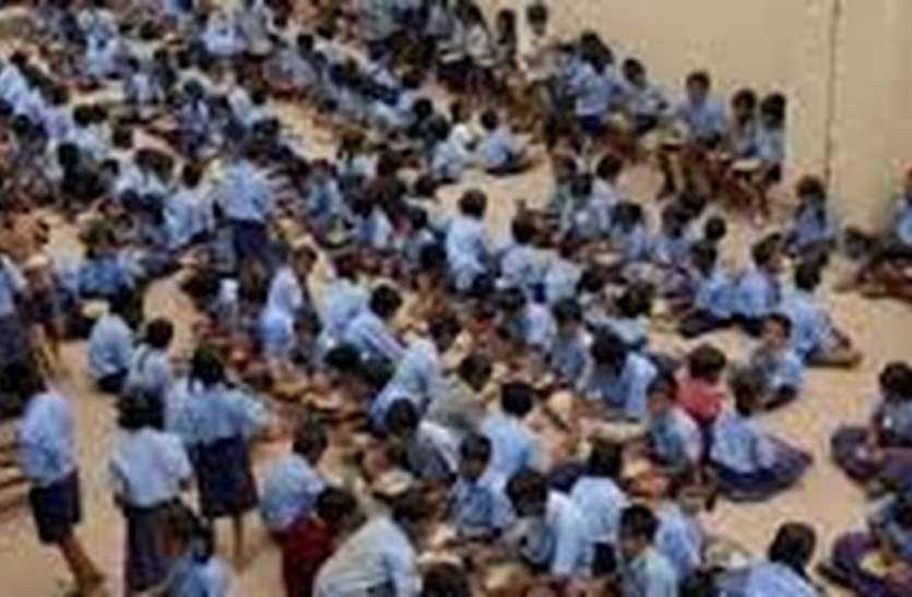 भुगतान अटका, अध्यापकों से उगाही भुगतान अटका, अध्यापकों से उगाही