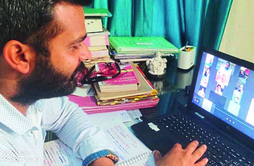 कोरोना से जंग: आधार कॉलेज ऑफ नर्सिंग में ऑनलाइन क्लास शुरू कोरोना से जंग: आधार कॉलेज ऑफ नर्सिंग में ऑनलाइन क्लास शुरू