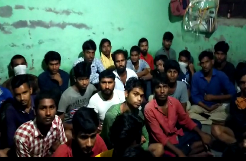 youth.png उड़ान को मिले देश का आसमान