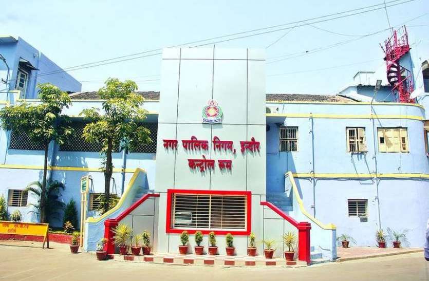 विधायक और नगर निगम की अनसुनी, मदद के लिए सांसद आए आगे Lock down : विधायक और नगर निगम की अनसुनी, मदद के लिए सांसद आए आगे