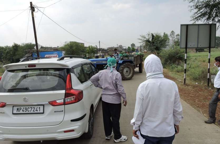 1802nsp1_1.jpg फोन कर किसान को केंद्र पर जाने को कहा रास्ते में पुलिस ने मारे डंडे