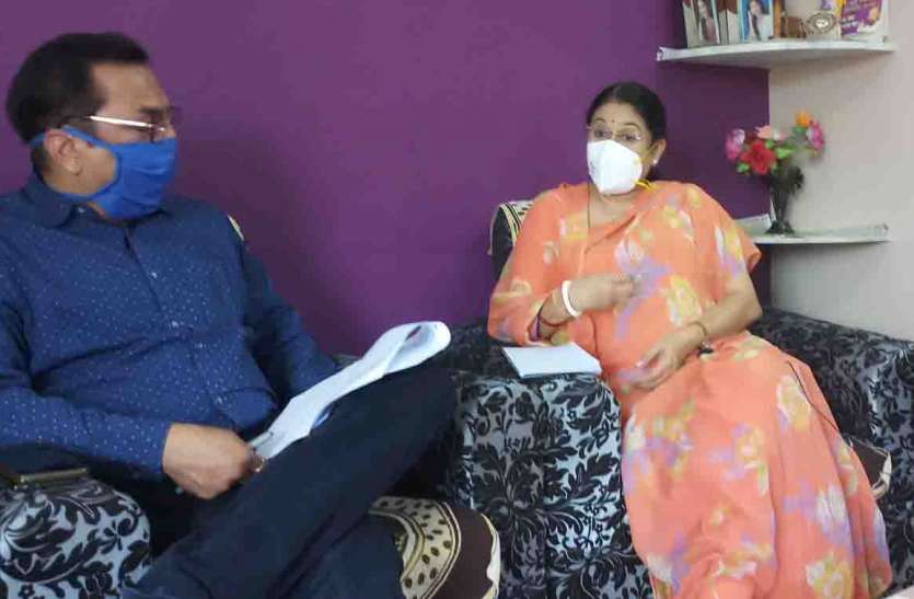 ग्रामीण अंचलों में चिकित्सा के लिए मोबाइल वैन की जरूरत ग्रामीण अंचलों में चिकित्सा के लिए मोबाइल वैन की जरूरत