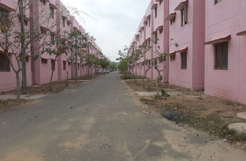 quarantine zone in jaipur केवल में 15 घंटे में 1056 फ्लैट्स के क्वारेंटाइन केंद्र में पहुंचाई बिजली