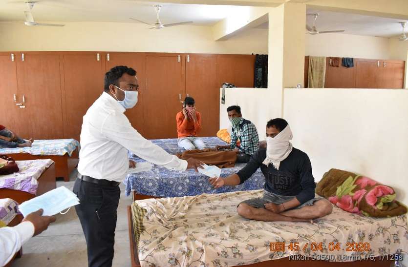 टीम वर्क से हुआ बरेली कोरोना फ्री, लॉक डाउन का सख्ती से होगा पालन- जिलाधिकारी टीम वर्क से हुआ बरेली कोरोना फ्री, लॉक डाउन का सख्ती से होगा पालन- जिलाधिकारी