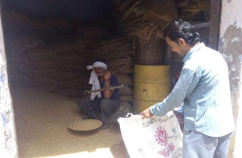 गरीबों तक खाद्य सुरक्षा में पहुंचा... गरीबों तक खाद्य सुरक्षा में पहुंचा...