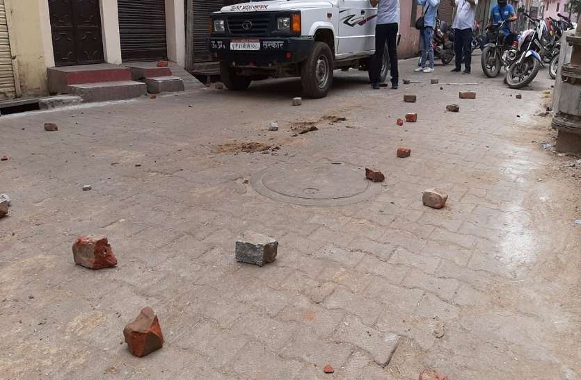 hamla.jpg Moradabad: पुलिस ने डॉक्टरों पर हमले का मास्टर माइंड पहचाना, गिरफ्तारी के लिए हो रही छापेमारी