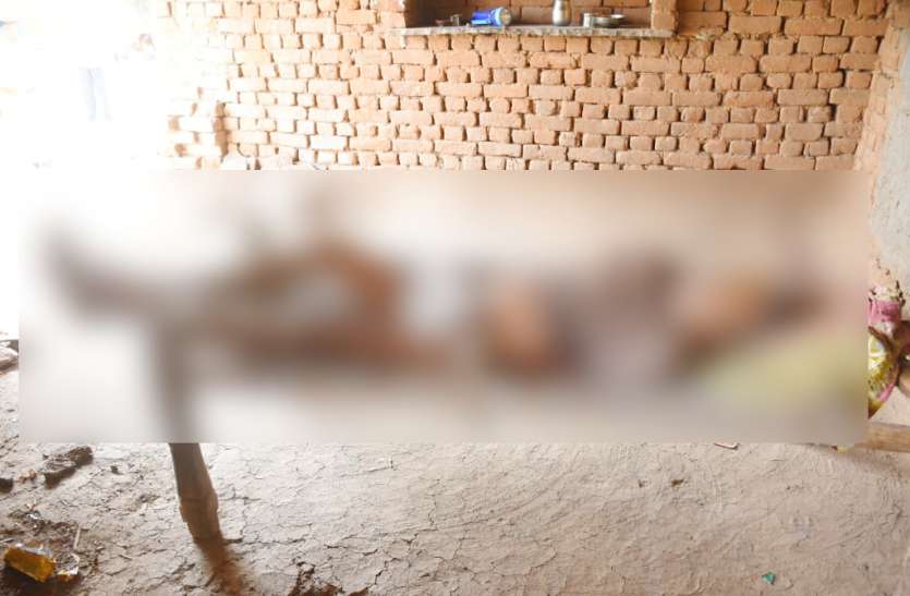 बांसवाड़ा : जमीन विवाद में भतीजों ने मिलकर चाचा को उतार दिया मौत के घाट, घर के बाहर खाट पर पड़ा मिला शव बांसवाड़ा : जमीन विवाद में भतीजों ने मिलकर चाचा को उतार दिया मौत के घाट, घर के बाहर खाट पर पड़ा मिला शव