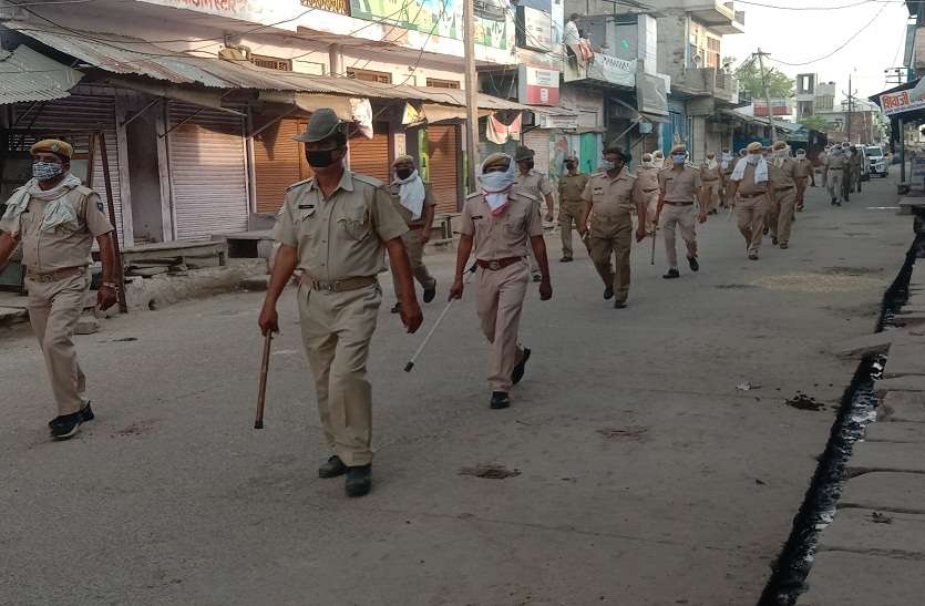 यहां एक मोहल्ला और तीन पॉजिटिव ने फैला दिया संक्रमण का जाल यहां एक मोहल्ला और तीन पॉजिटिव ने फैला दिया संक्रमण का जाल