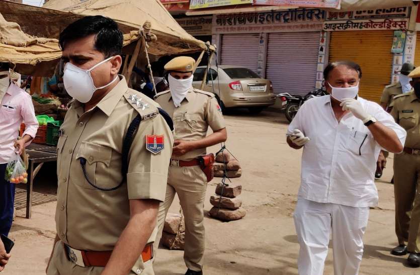 Silent Hero: इनकी बदौलत पोकरण में खुली कोरोना की हिस्ट्री Silent Hero: इनकी बदौलत पोकरण में खुली कोरोना की हिस्ट्री