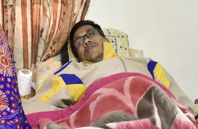 dingko singh कैंसर के कारण जिंदगी-मौत से जूझ रहे हैं डिंको सिंह, लॉकडाउन के कारण नहीं हो पा रहा इलाज