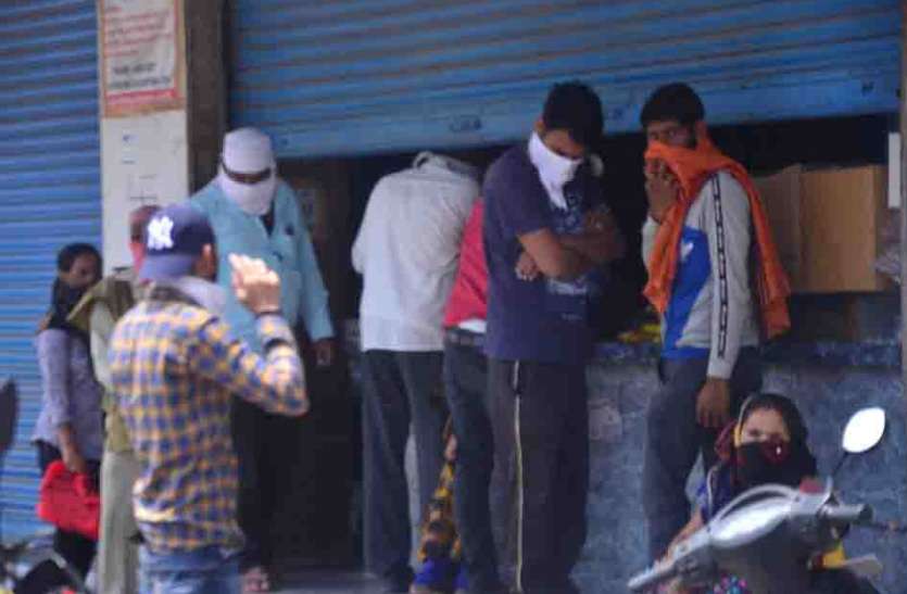 जिला मुख्यालय पर सम संख्या वाली तिथियों पर खुलेगी किराणा दुकानें जिला मुख्यालय पर सम संख्या वाली तिथियों पर खुलेगी किराणा दुकानें