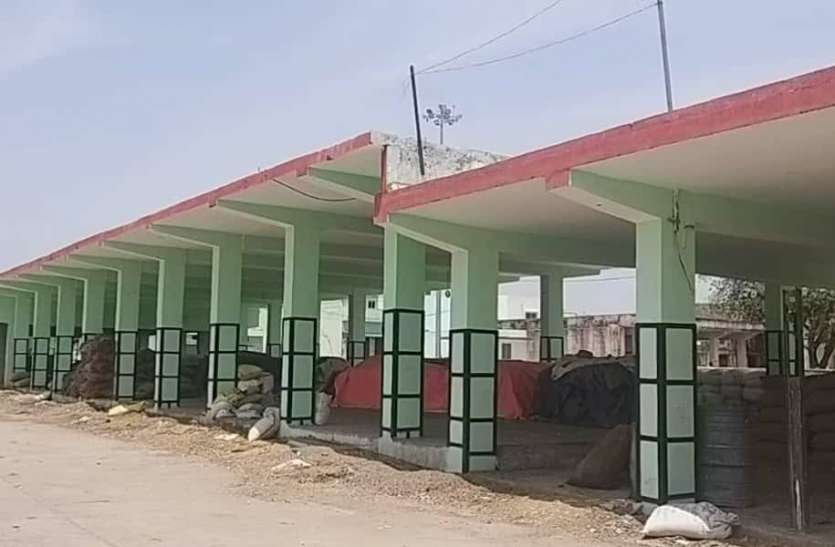 Farmer lock-down in Bhilwara, silence in Mandi भीलवाड़ा में किसान लॉक-डाउन, मंडी में सन्नाटा