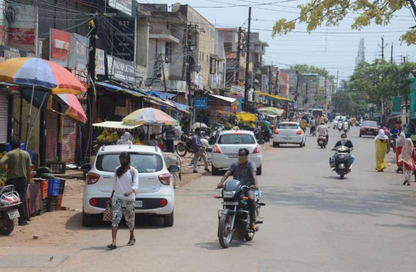 आज से कापी-किताब, बिजली के पंखे और मोबाइल रिचार्ज की दुकानें खुलेंगी, मगर शर्तें लागू आज से कापी-किताब, बिजली के पंखे और मोबाइल रिचार्ज की दुकानें खुलेंगी, मगर शर्तें लागू