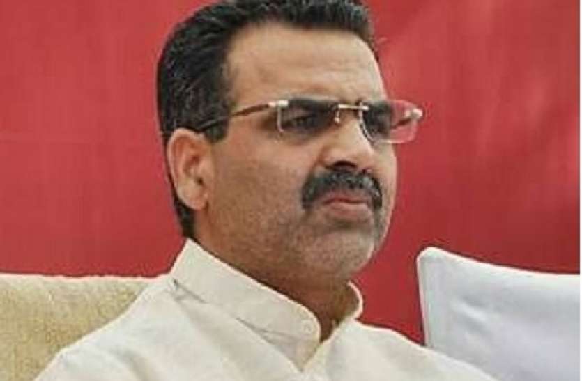 sanjeev-balyan-1.jpg भाजपा नेता और उनके पिता की रिपोर्ट पॉजिटिव आने के बाद केंद्रीय मंत्री ने खुद को परिवार से किया अलग