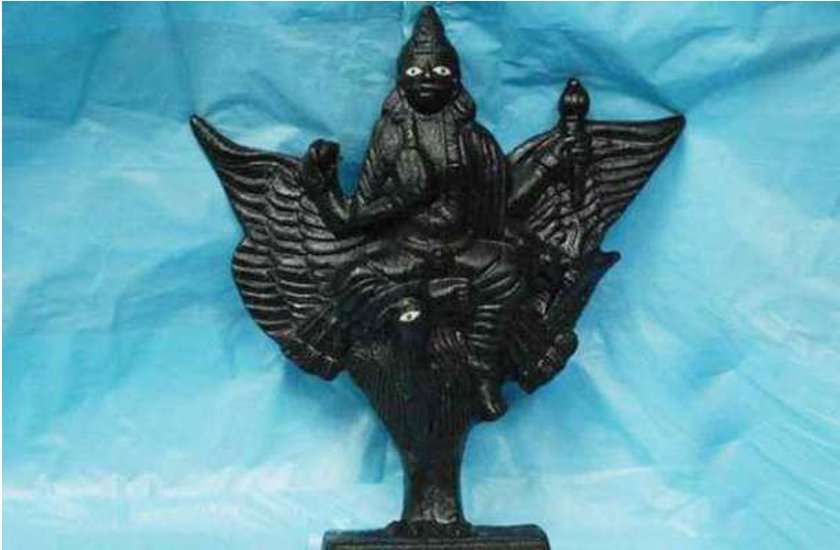 प्रसन्न हो जाएंगे शनिदेव, शनिवार सुबह एवं शाम कर लें ये रामबाण उपाय