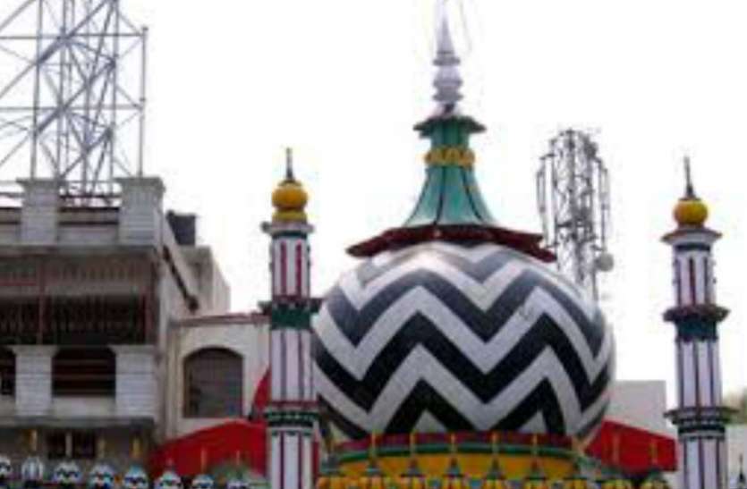 Eid prayers will be read in homes instead of mosques and Idgahsरमजान: घरों में रहकर ही करें इबादत, इफ्तार पार्टी से करें परहेज- अहसन मियां मस्जिदों और ईदगाहों की जगह घरों में पढ़ी जाएगी ईद की नमाज