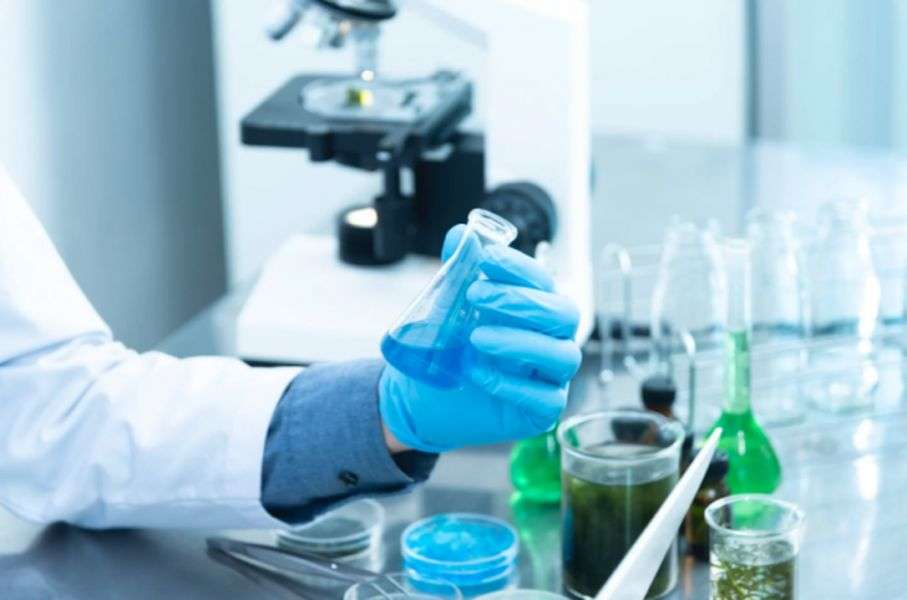 25 अरब से 35 अरब का खर्च आता है एक वैक्सीन बनाने पर