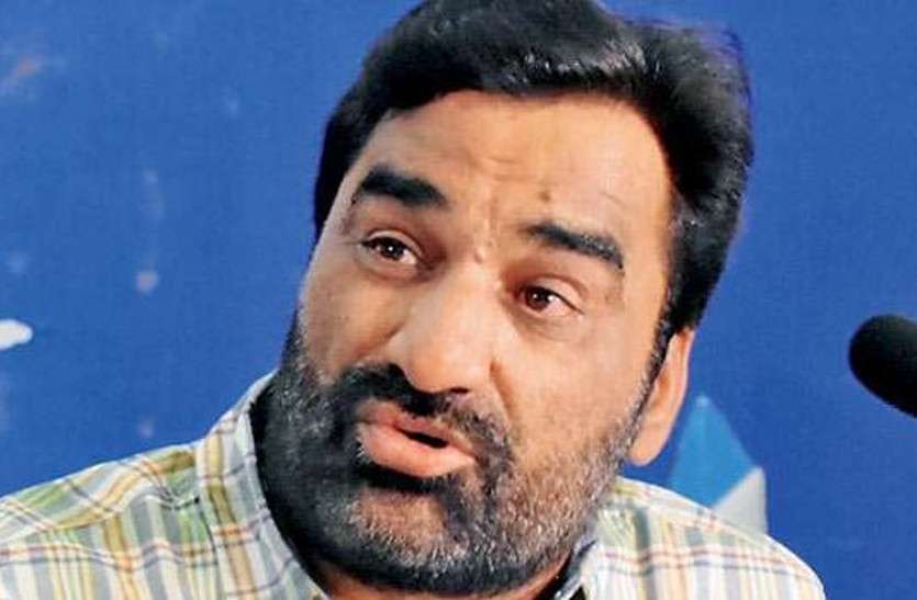 hanuman_beniwal_5931057_835x547-m.jpg सांसद बेनीवाल ने पीएम मोदी से कहा, राजस्थान ने आपको 25 सांसद दिए, सौतेला व्यवहार ना करें