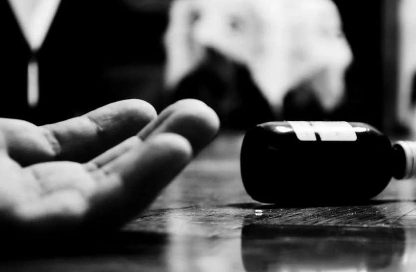 स्प्रिट पीने से एक की मौत लॉकडाउन में शराब की तलब मिटाने के लिए पांच दोस्तों ने पी स्प्रिट, एक ने तोड़ा दम