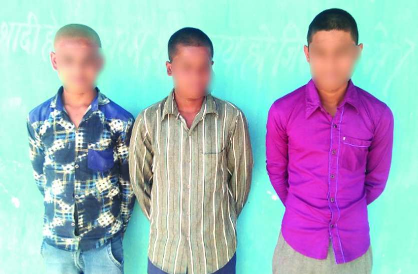 Baled students शिक्षक ने दी धमकी, बोला- देखता हूं तू कैसे पास होता है? फिर छात्र से जबरन करवा लिया हस्ताक्षर- सुनें Audio