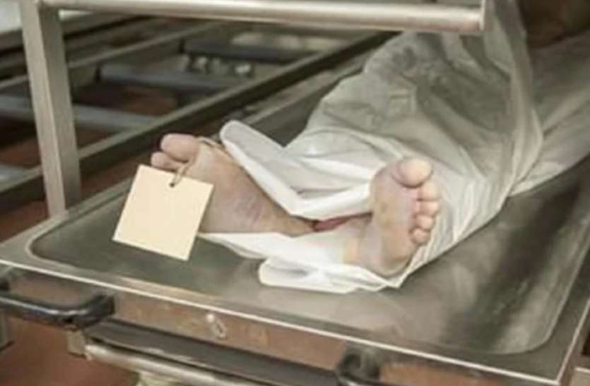 dead body सिम्स में लाश रखने वाले डीप फ्रीजर के 10 यूनिट खराब