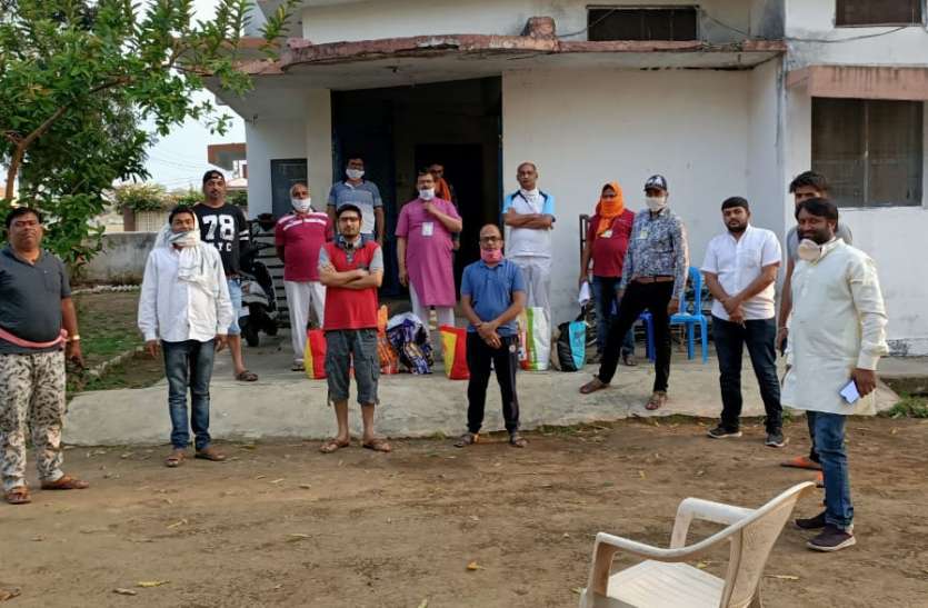 Ration to 350 families and distributed green vegetables to 35 thousand families 350 परिवारोंं को राशन और 35 हजार परिवारों को वितरित की हरी सब्जियां