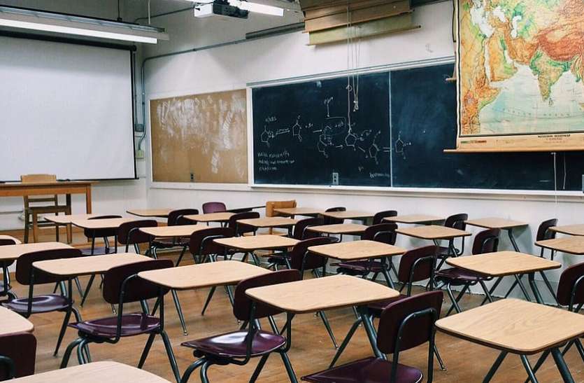 UP School Reopening 2020 UP School Reopening 2020: आज से खुल रहे हैं 9वीं से 12वीं तक के विद्यार्थियों के लिए स्कूल, पढ़ें जरुरी निर्देश