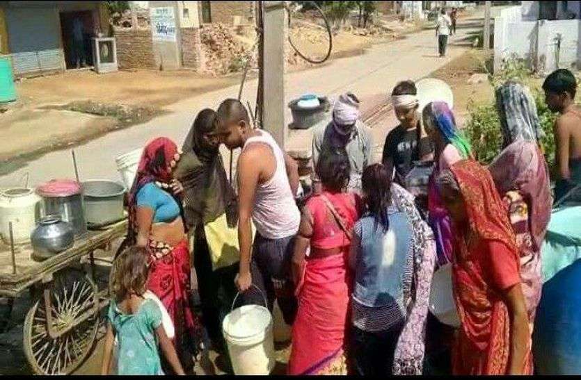 गर्मी शुरू होते ही फिर उपजा पेयजल संकट गर्मी शुरू होते ही फिर उपजा पेयजल संकट