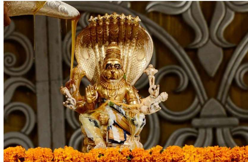 नृसिंह जयंती 2020 : भय, अकाल मृत्यु का डर, असाध्य रोग से मिलेगा छुटकारा, करें इस पावरफुल मंत्र का जप नृसिंह जयंती 2020 : भय, अकाल मृत्यु का डर, असाध्य रोग से मिलेगा छुटकारा, करें इस पावरफुल मंत्र का जप