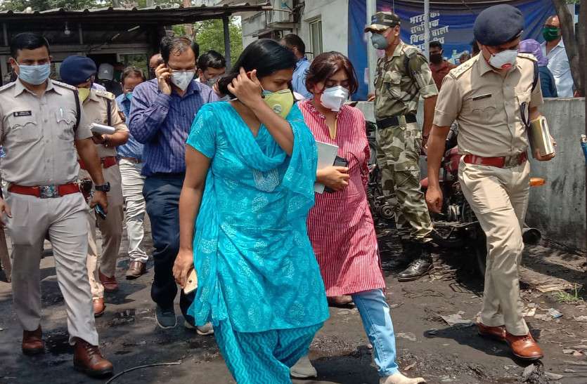 कोयला खदानों के रिहायशी क्षेत्रों में बंद होगी बाहर के ड्राईवर, हेल्परों की आवाजाही कोयला खदानों के रिहायशी क्षेत्रों में बंद होगी बाहर के ड्राईवर, हेल्परों की आवाजाही
