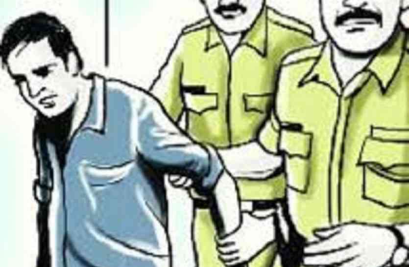 अहमदाबाद शहर में लॉक डाउन सख्त, एक ही दिन में १२३३ वाहन जब्त अहमदाबाद शहर में लॉक डाउन सख्त, एक ही दिन में १२३३ वाहन जब्त