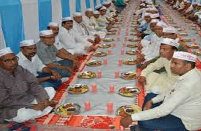 iftar.jpg रमजान में क्यों रखा जाता है रोजा और इस्लाम धर्म में क्या है रोजे का महत्व, वह सब कुछ जो आप जानना चाहेंगे