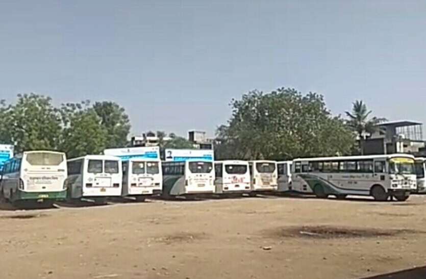 रोडवेज बस चलने से आमजन को राहत रोडवेज बस चलने से आमजन को राहत