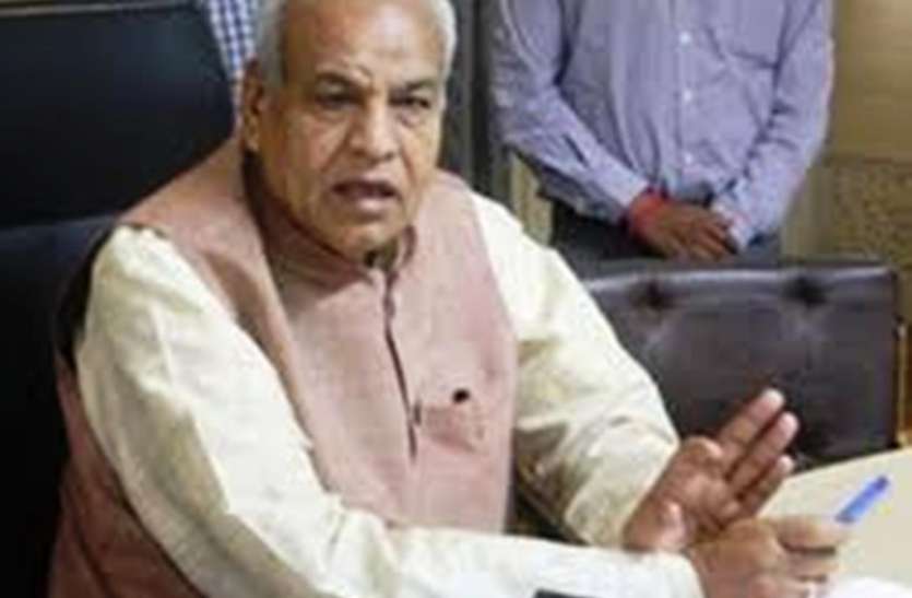 भाजपा सांसद ने शराब की बिक्री का किया विरोध, सीएम योगी को पत्र लिखकर तालेबंदी की मांग भाजपा सांसद ने शराब की बिक्री का किया विरोध, सीएम योगी को पत्र लिखकर तालेबंदी की मांग